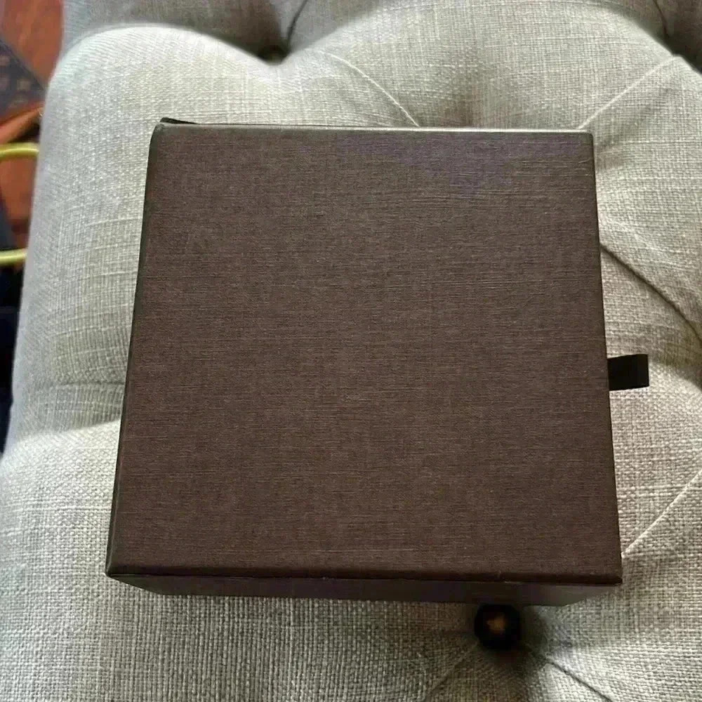 Louis Vuitton gift box - Picture 4 of 4